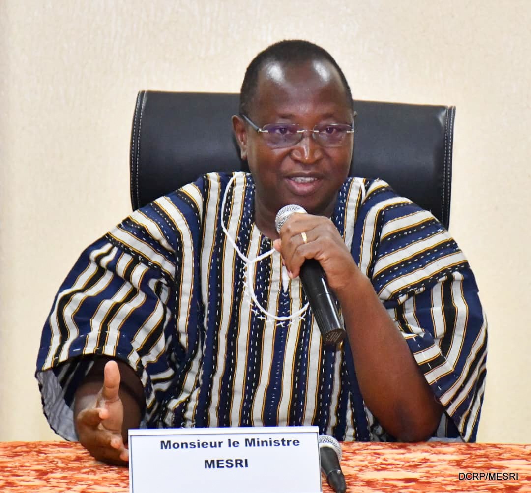 Professeuradjimathiombiano