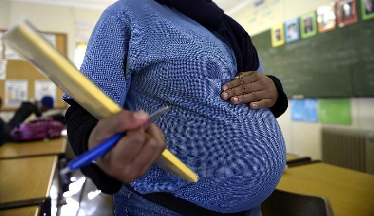 jeune fille enceinte