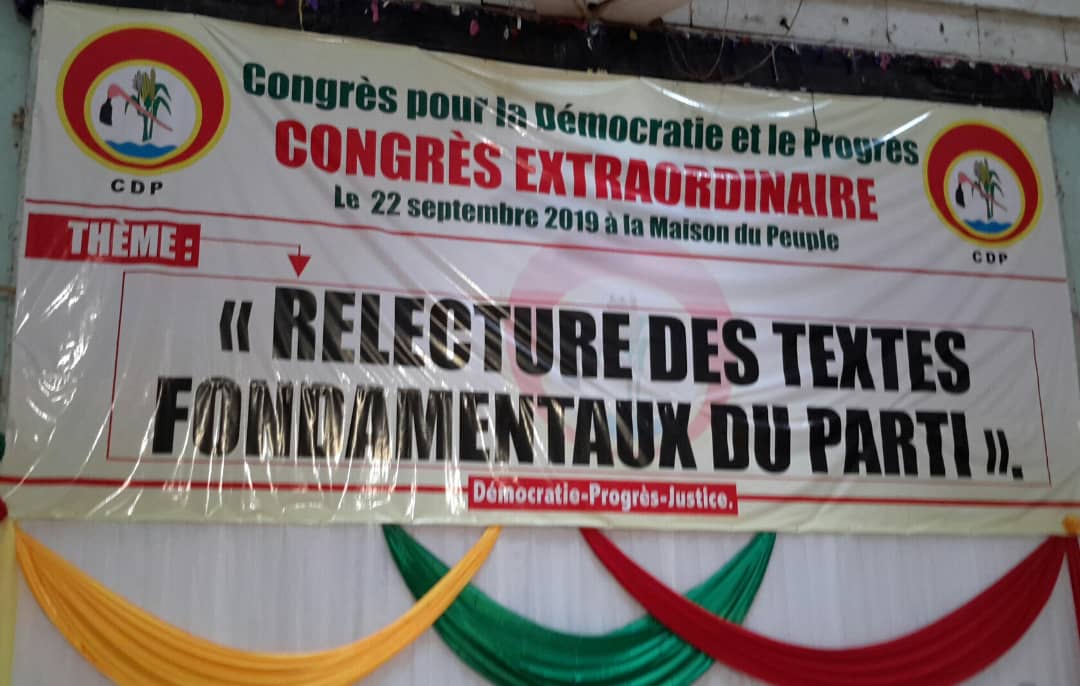relec une